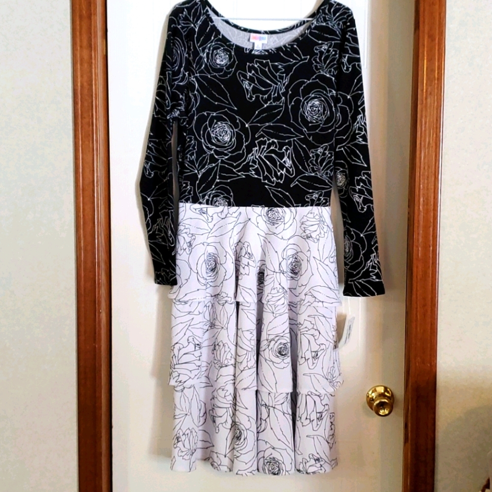 Lularoe Georgia Dress - Black/White Rose Print